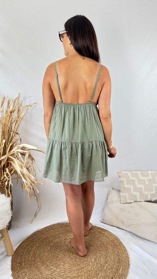 Robe Sandy courte vert amande
