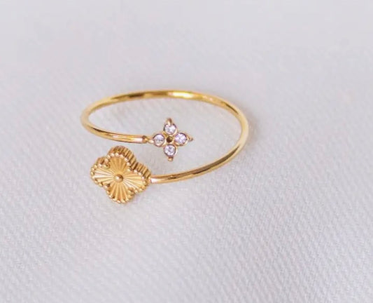 La bague trèfle porte bonheur