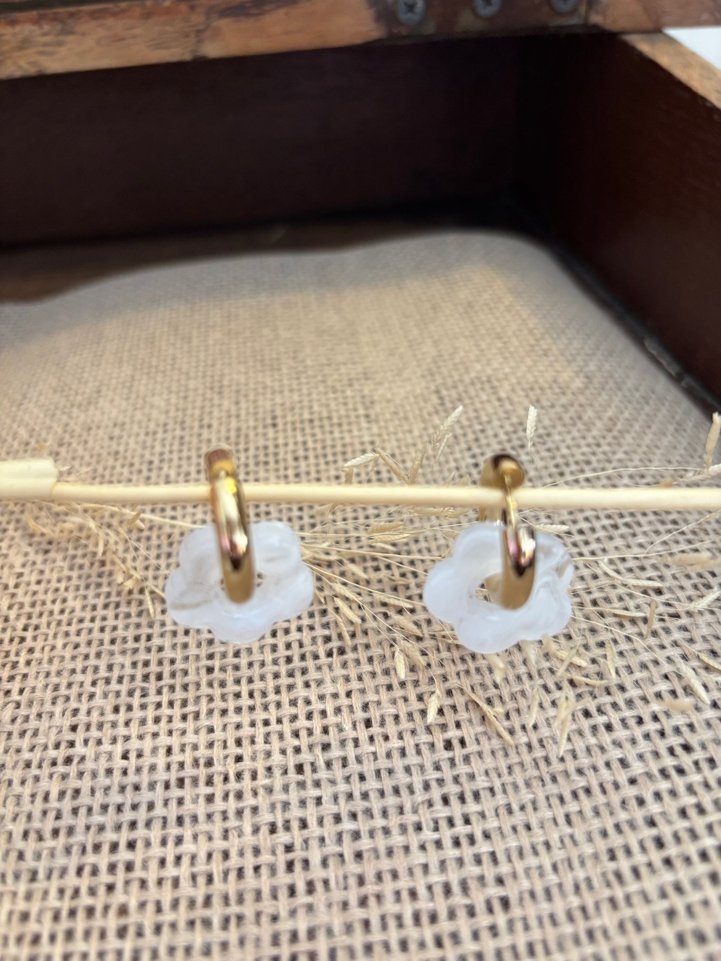 Les boucles Marguerites cristal
