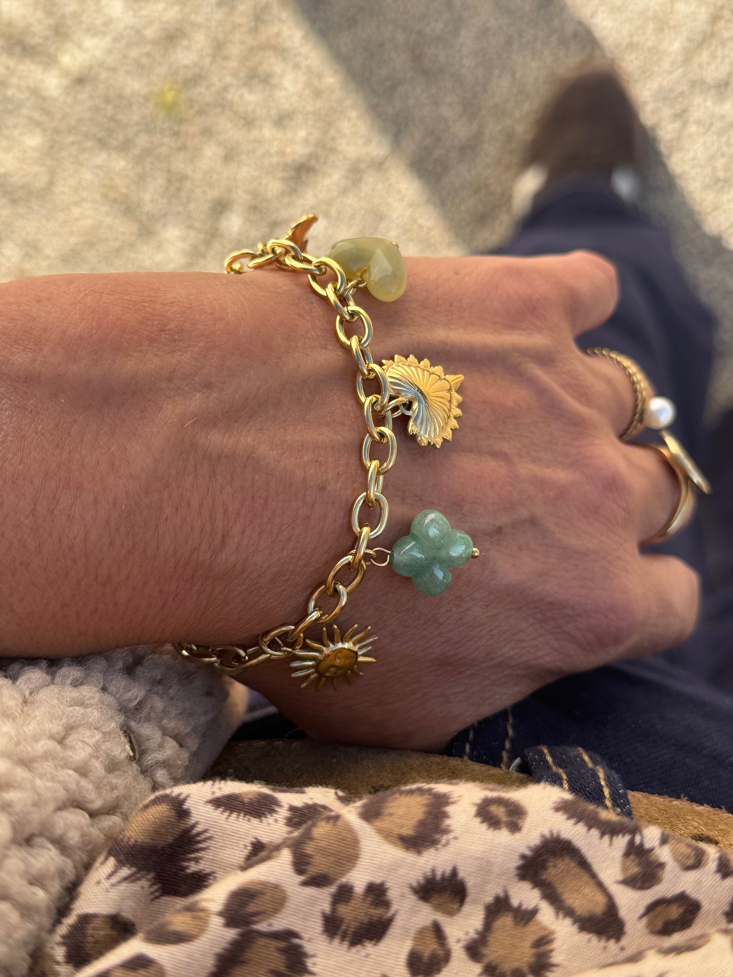 Le bracelet charms vert
