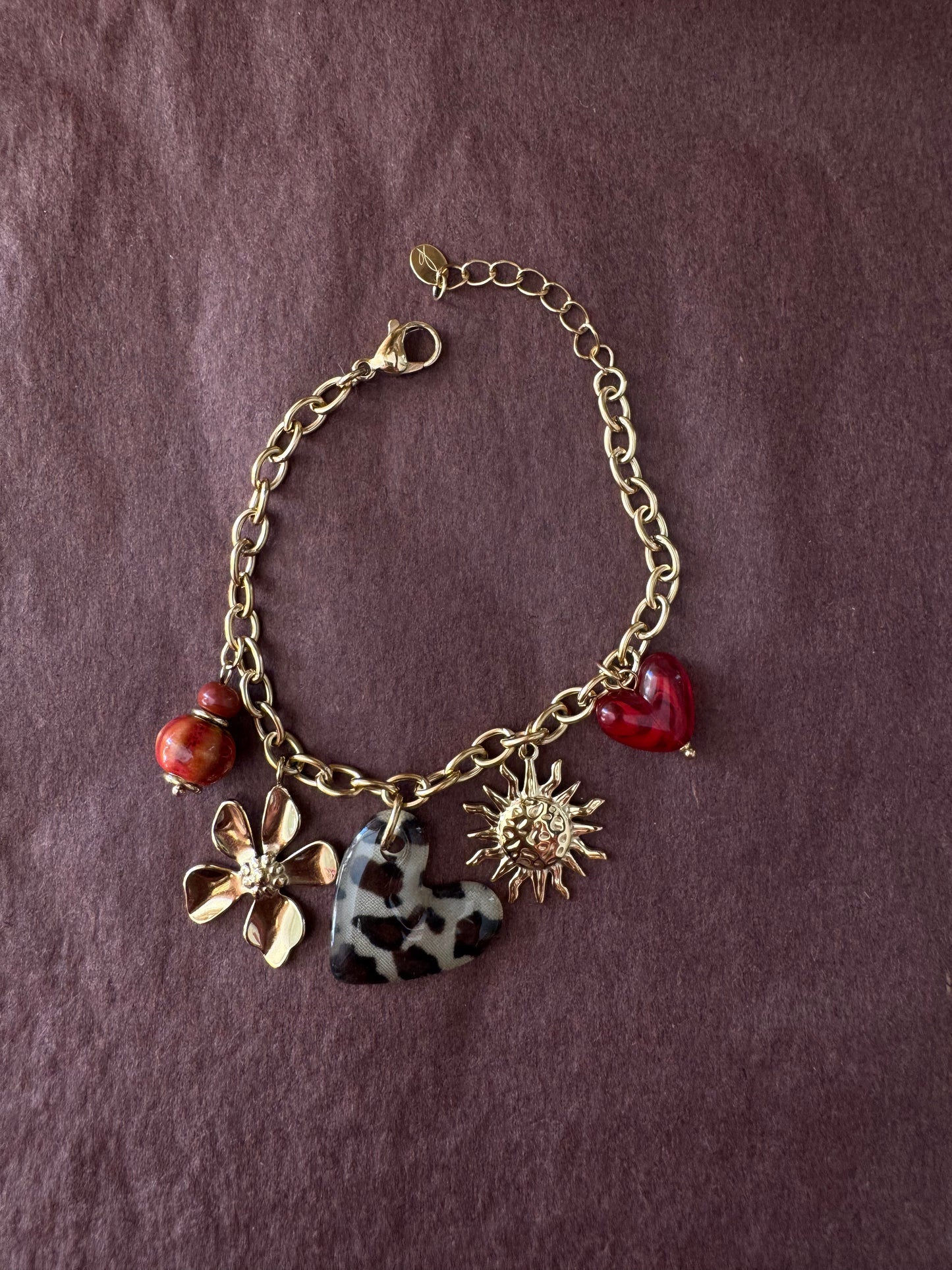 Le bracelet charm cœur Léo