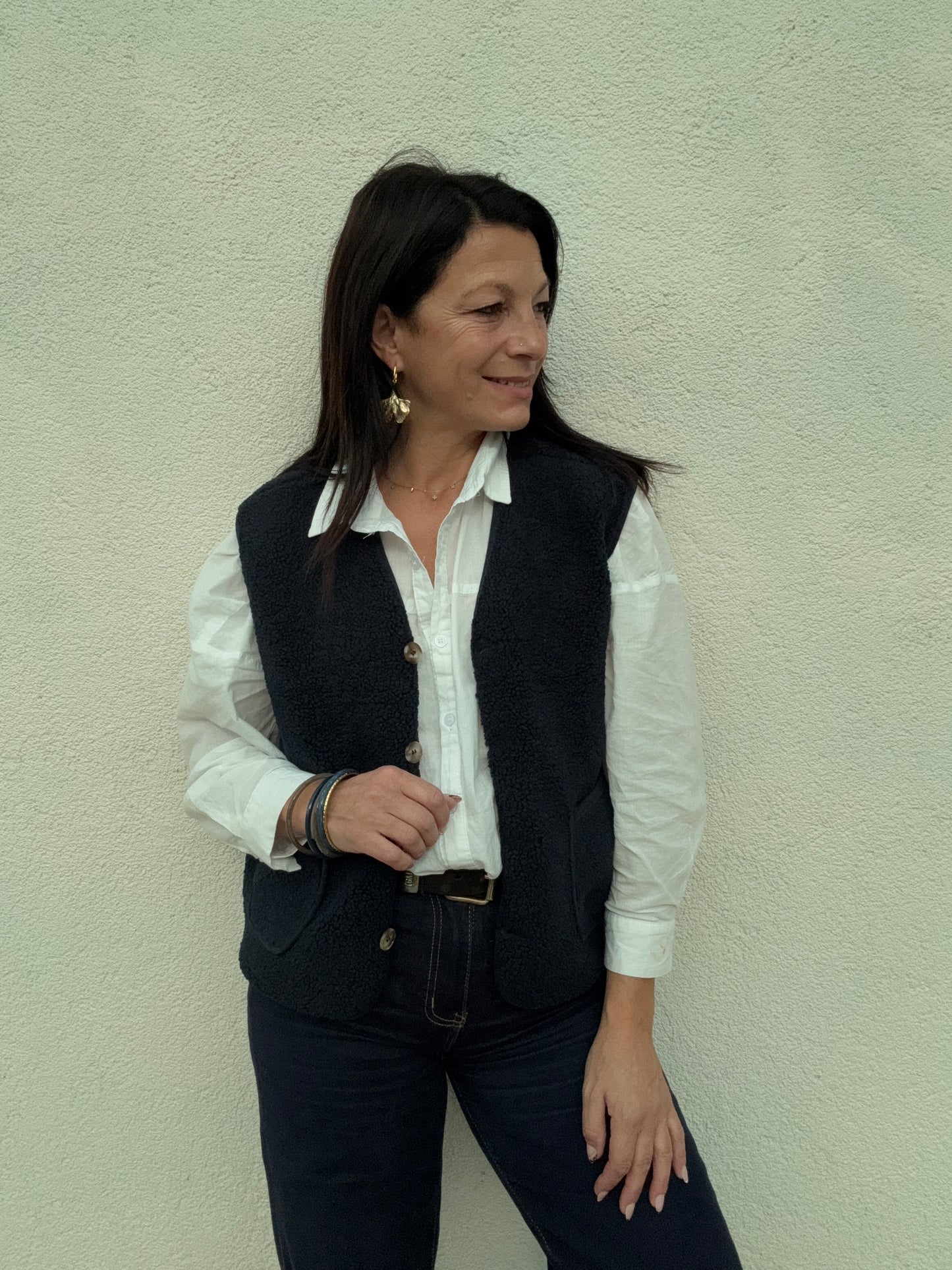 Le gilet sans manche marine