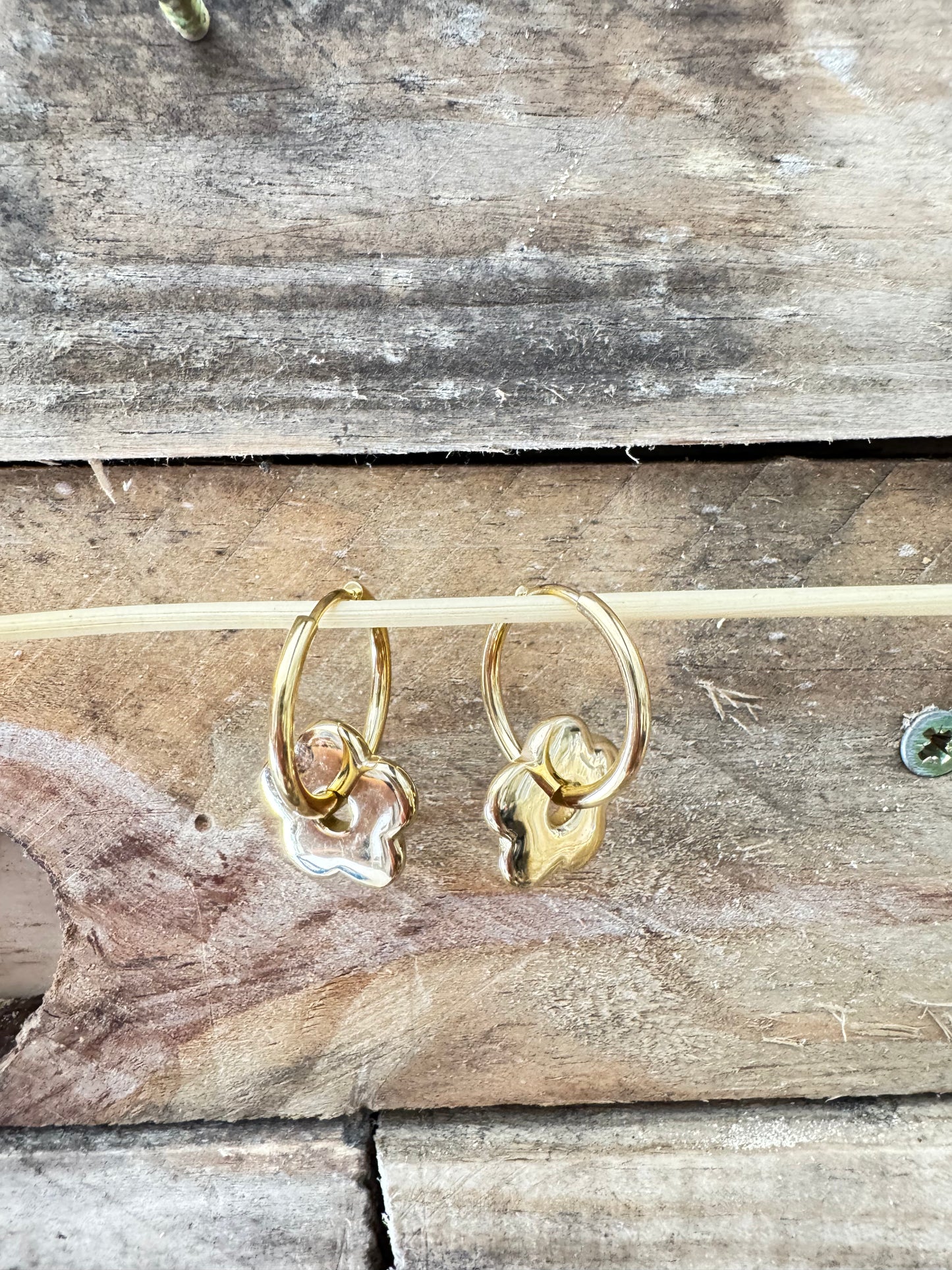 Les boucles marguerite doré