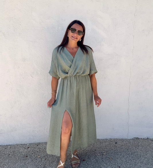 La robe Elma vert amande