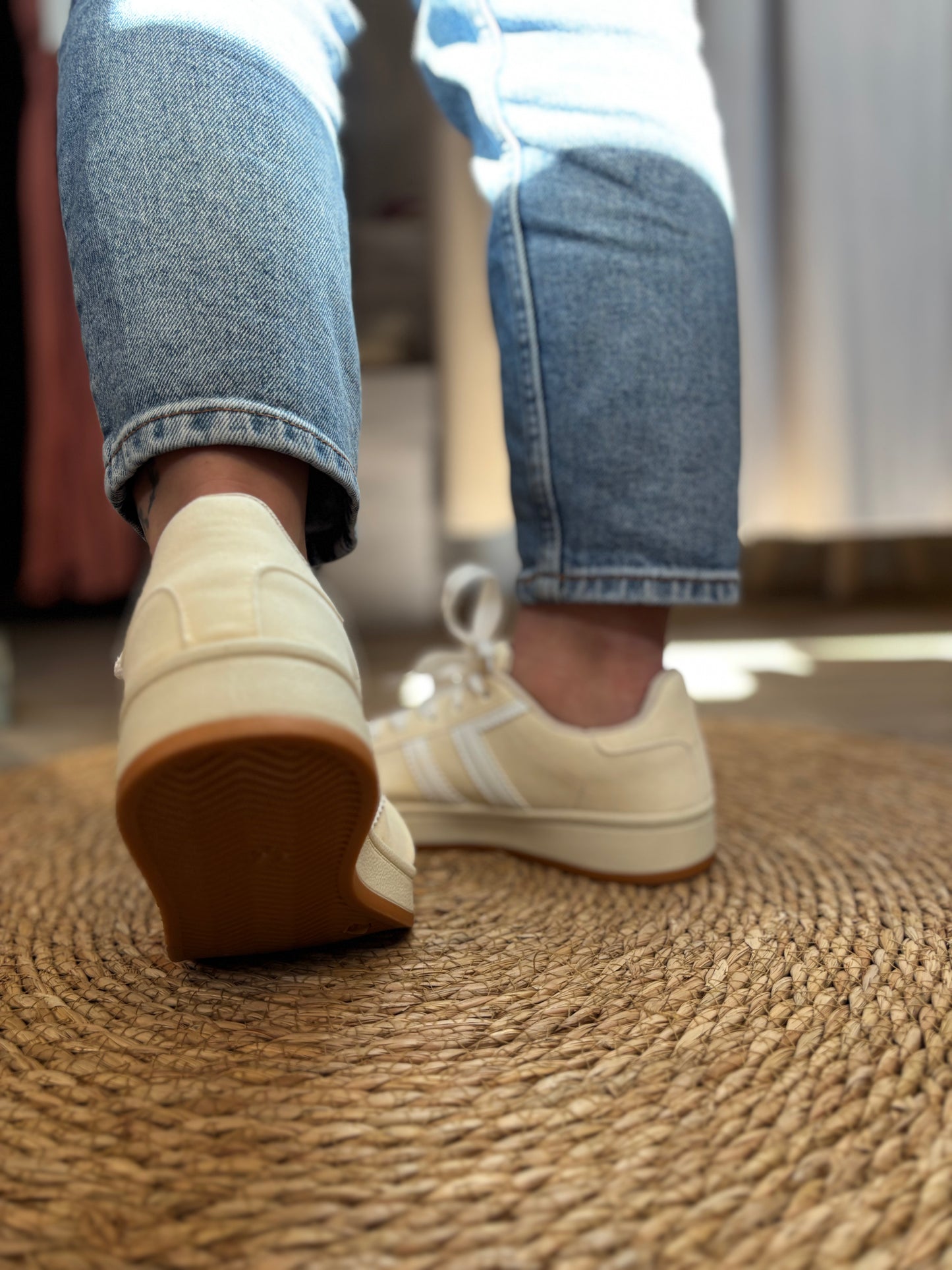Les baskets Camille beige