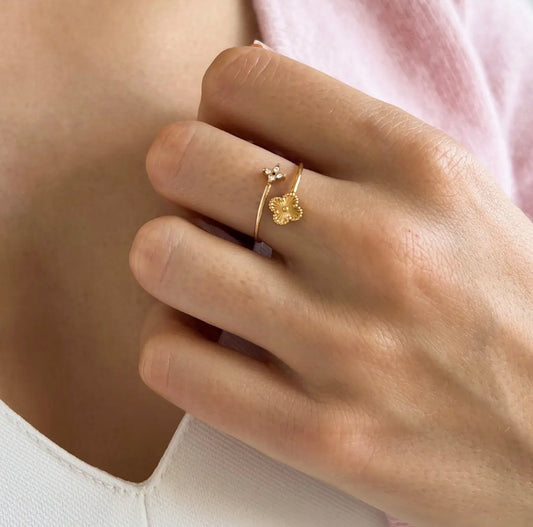 La bague trèfle porte bonheur