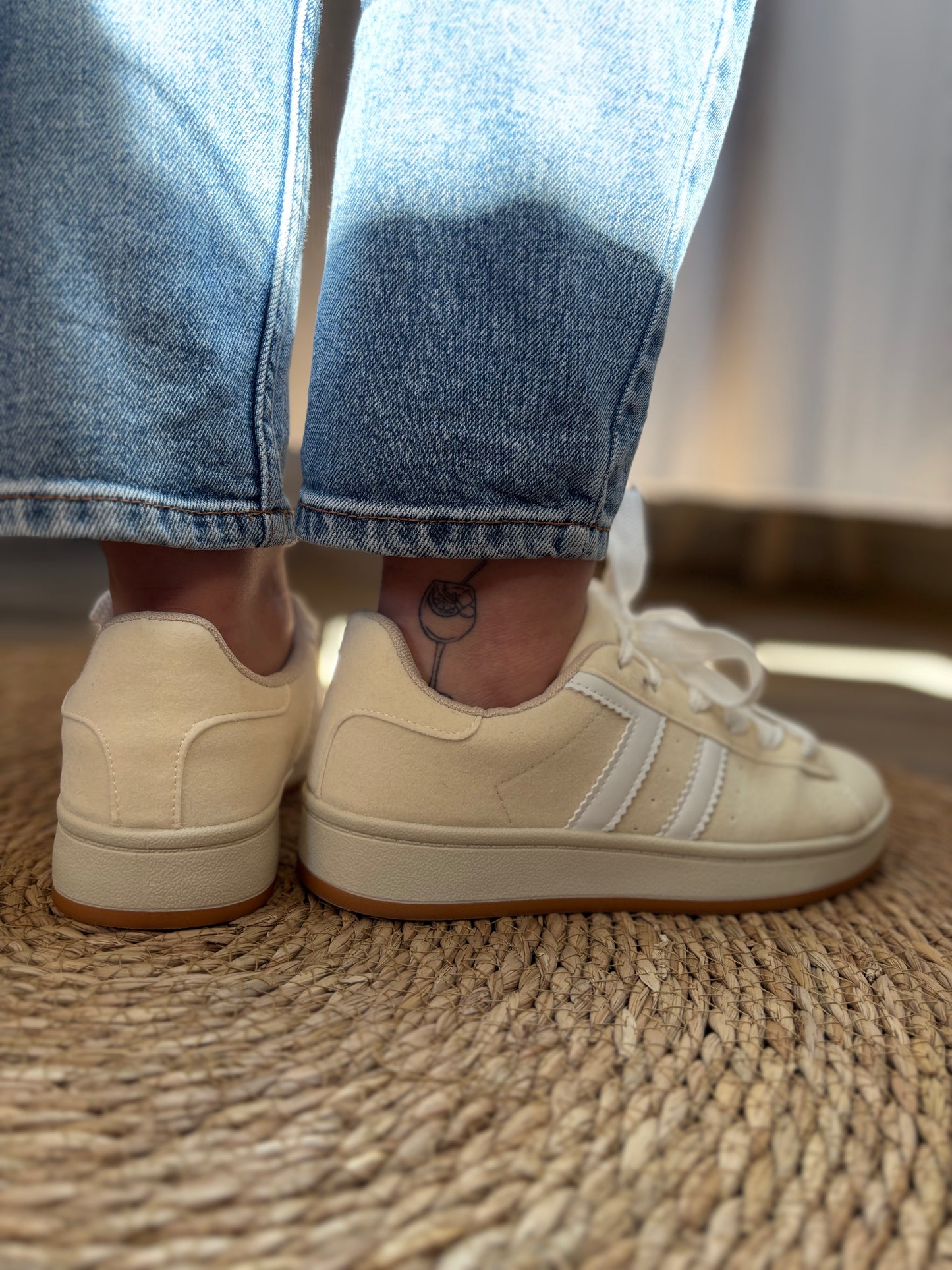 Les baskets Camille beige