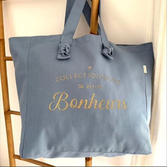 Le sac cabas : collectionneuse de petits bonheurs bleu nuage