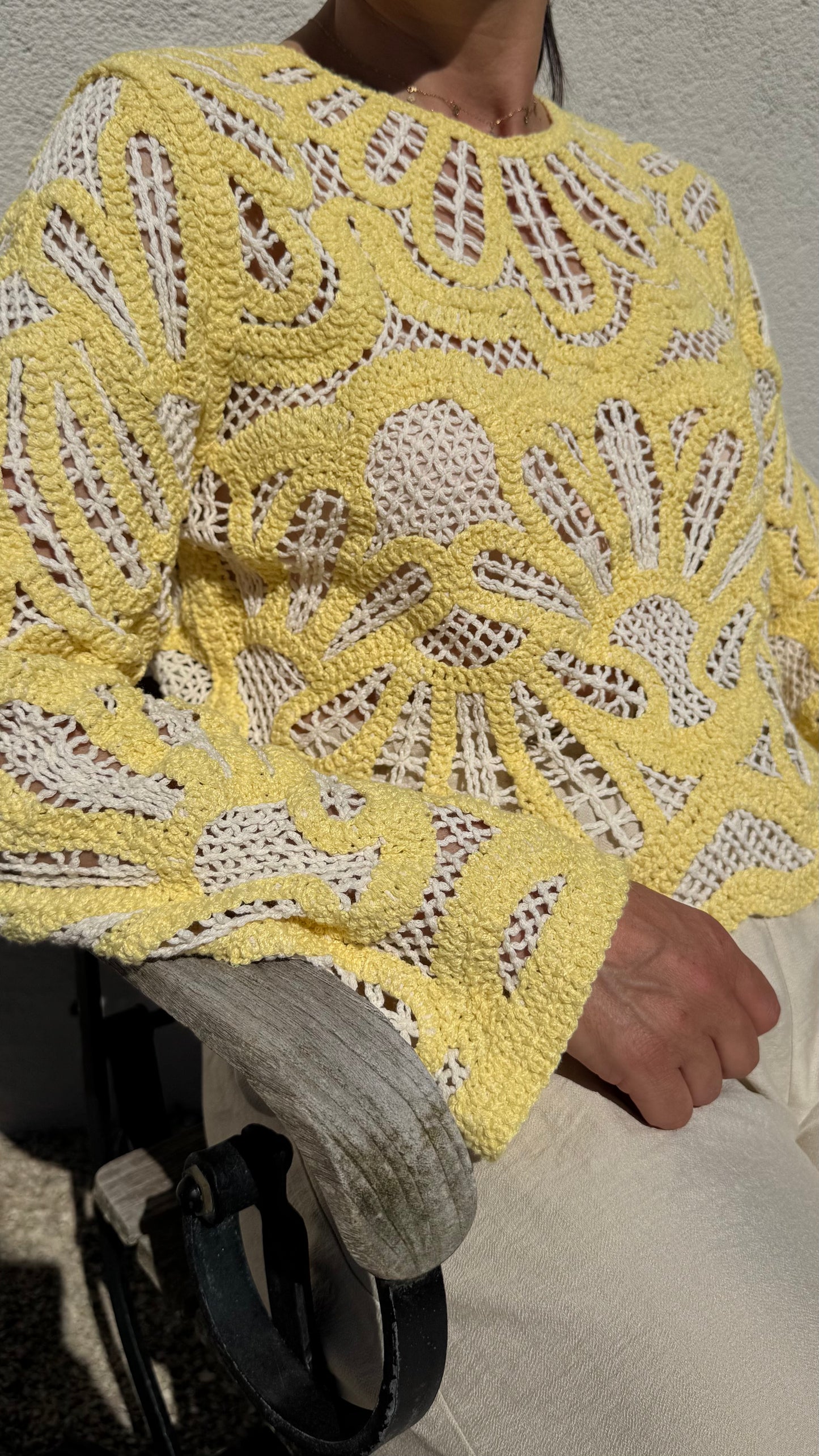 Le top crochet yellow