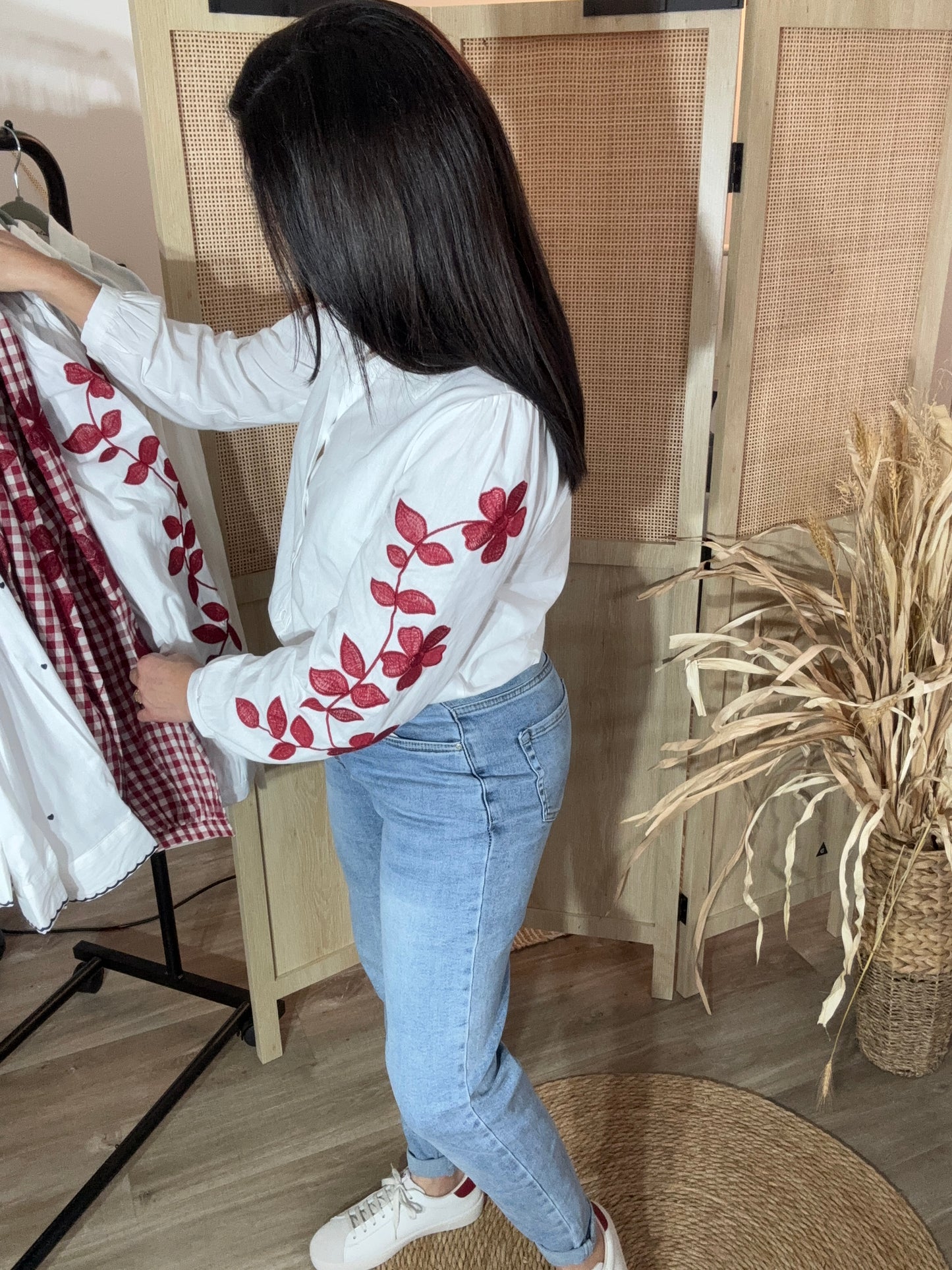 La chemise capucine